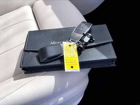 Used 2022 Mercedes-Benz GLA 250 GLA 250 image 15