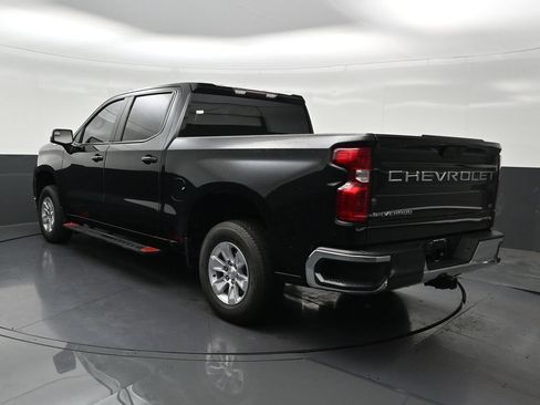 Used 2021 Chevrolet Silverado 1500 LT RWD image 3