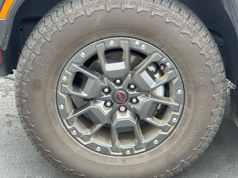 Used 2023 Nissan Frontier PRO-4X w/ Pro-4X Premium Package image 48