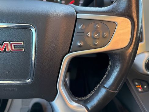 Used 2019 GMC Yukon SLT image 34