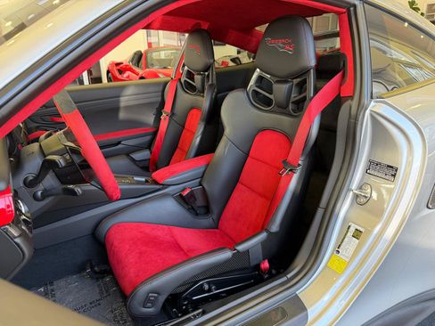 Used 2018 Porsche 911 GT2 RS RWD image 42