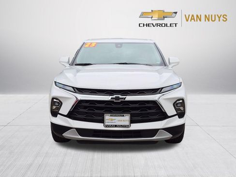 Used 2023 Chevrolet Blazer LT FWD image 2