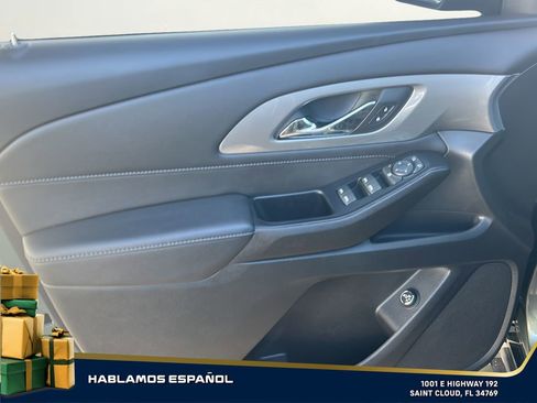 Used 2023 Chevrolet Traverse LT image 29