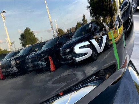 Used 2024 Nissan Rogue SV FWD image 10