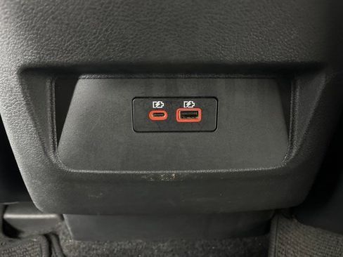 Used 2024 Nissan Frontier SV image 37