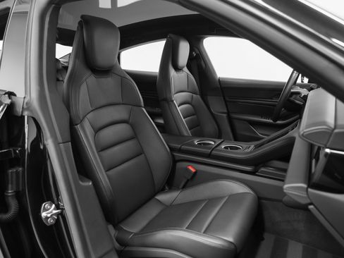 Used 2023 Porsche Taycan image 21