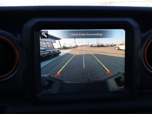 Used 2023 Jeep Gladiator Mojave w/ Trailer Tow Package image 30