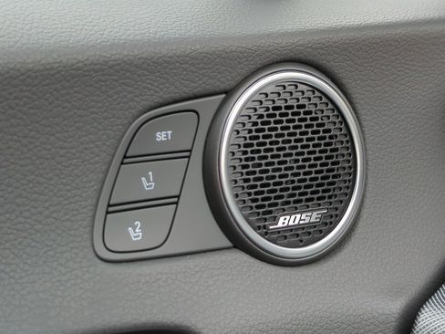 Certified 2025 Hyundai Sonata Limited FWD image 35