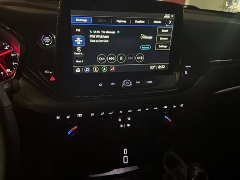 Used 2024 Chevrolet Blazer RS w/ Driver Confidence II Package image 4