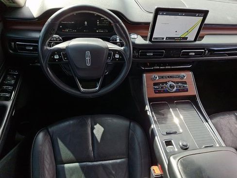 Used 2022 Lincoln Aviator Reserve w/ Elements Package Plus RWD image 11