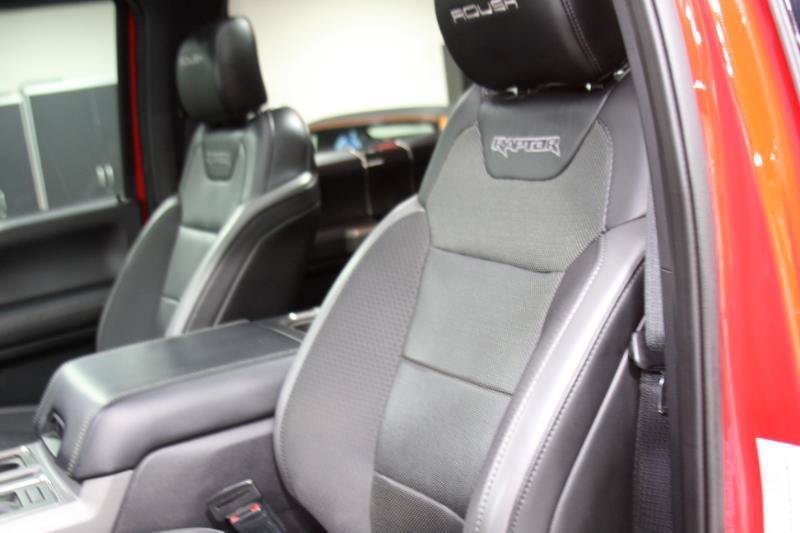 Used 2019 Ford F150 Raptor w/ Equipment Group 802A Luxury AWD/4WD image 27