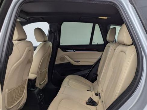Used 2017 BMW X1 xDrive28i image 17