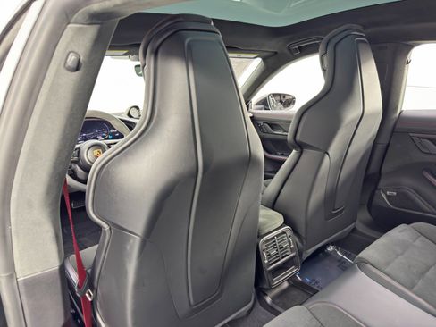 Used 2023 Porsche Taycan GTS image 38