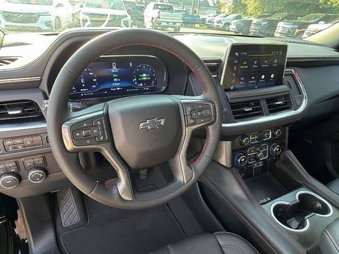 Used 2024 Chevrolet Suburban RST w/ Luxury Package AWD/4WD image 4