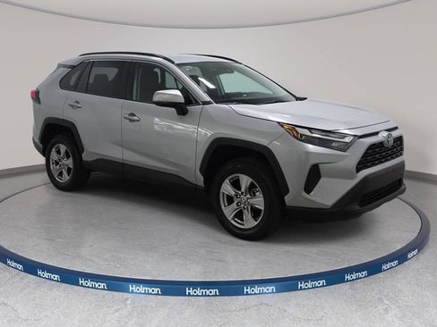 Certified 2025 Toyota RAV4 XLE AWD/4WD image 3