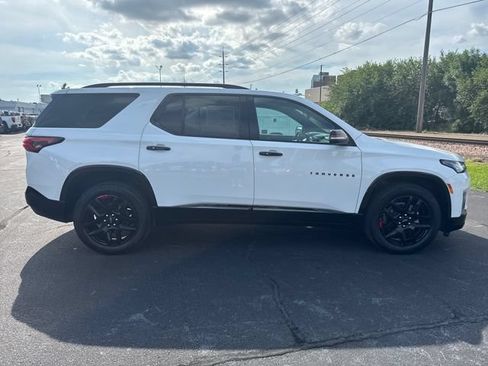 Used 2023 Chevrolet Traverse Premier w/ Redline Edition AWD/4WD image 6