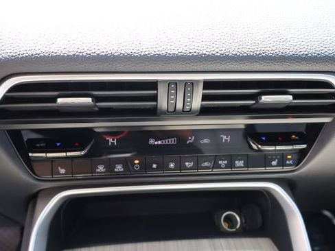 Used 2024 MAZDA CX-90 Plug-In Hybrid w/ Preferred AWD/4WD image 38