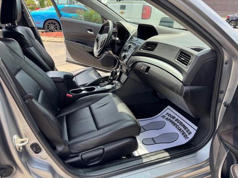 Used 2017 Acura ILX image 11