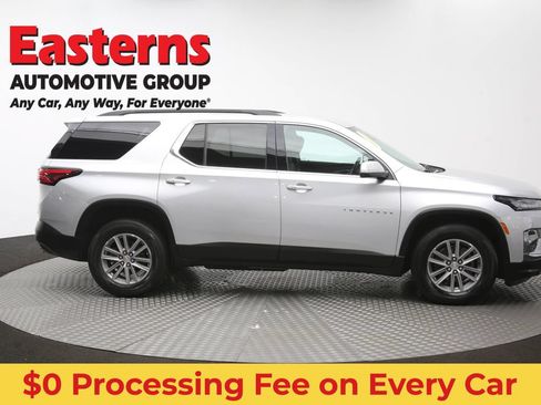 Used 2022 Chevrolet Traverse LT FWD image 46