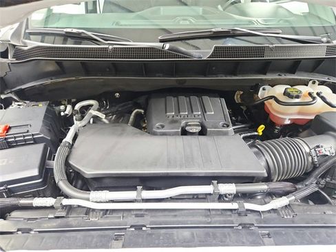 Used 2025 Chevrolet Silverado 1500 Custom image 17