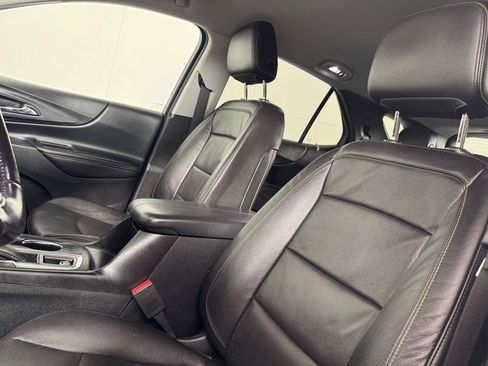 Used 2020 Chevrolet Equinox Premier w/ Premier Redline Edition FWD image 12