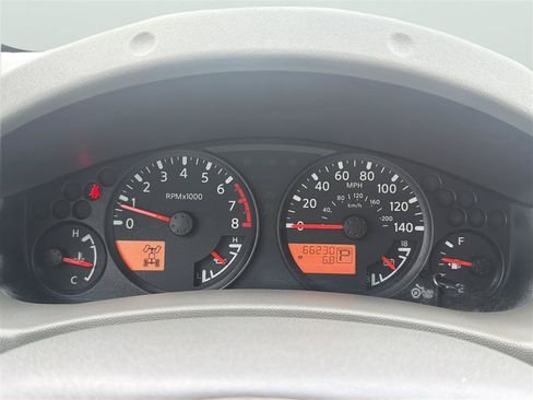 Used 2018 Nissan Frontier SV AWD/4WD image 22