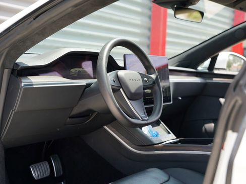 Used 2023 Tesla Model S AWD/4WD image 11