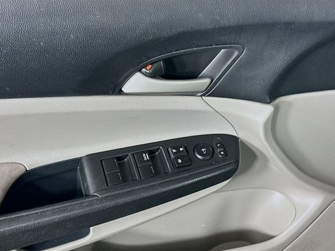 Used 2012 Honda Accord LX image 15