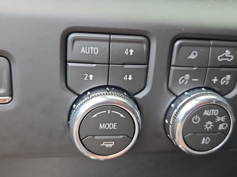 Used 2026 GMC Sierra 1500 AT4 w/ AT4 Premium Package AWD/4WD image 26