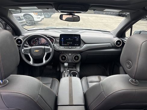 Used 2023 Chevrolet Blazer Premier image 25