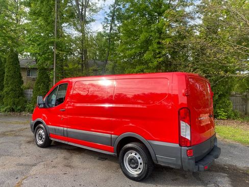 Used 2018 Ford Transit 150 130 Low Roof RWD image 3