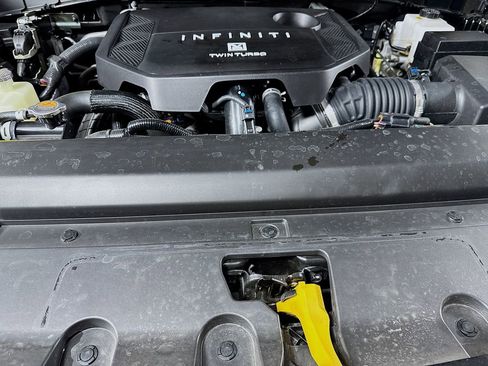 Used 2025 INFINITI QX80 Luxe image 40