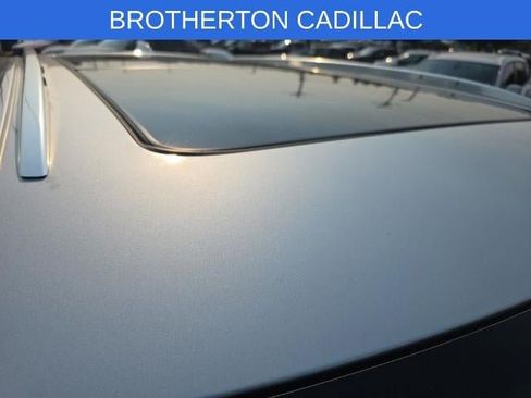 Used 2017 Cadillac XT5 Platinum AWD/4WD image 4