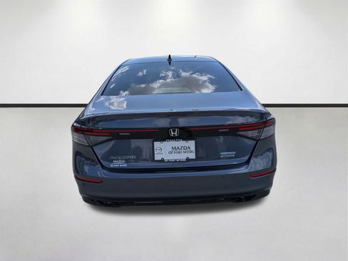 Used 2023 Honda Accord Touring image 5