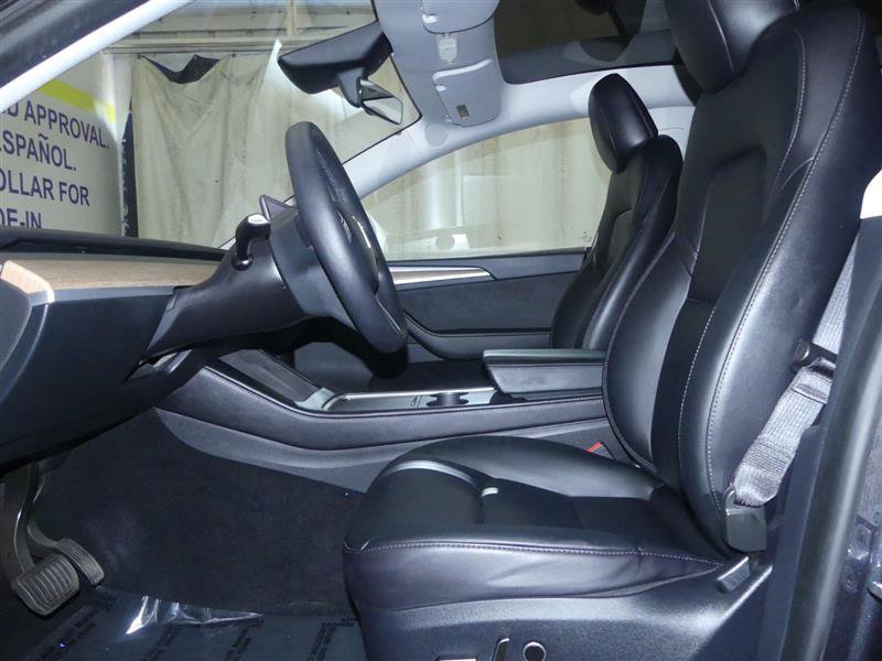 Used 2024 Tesla Model Y Long Range AWD/4WD image 18