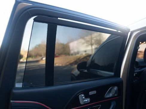 Used 2021 Mercedes-Benz Maybach GLS 600 4MATIC image 48