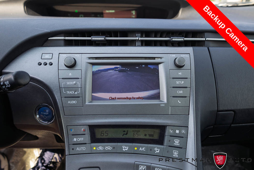Used 2015 Toyota Prius Two FWD image 4