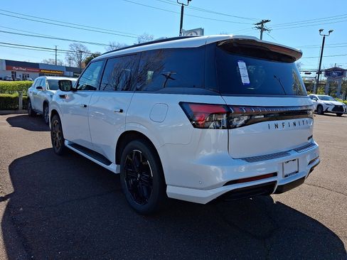New 2026 INFINITI QX80 4WD image 3