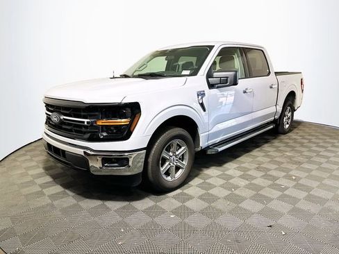 Used 2025 Ford F150 XLT w/ Equipment Group 301A Standard image 4