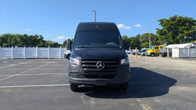 Used 2022 Mercedes-Benz Sprinter 3500 image 12