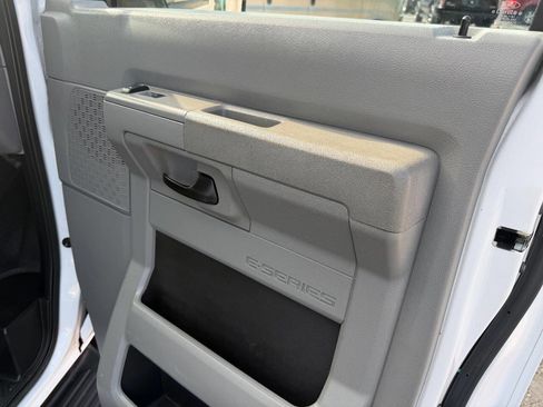 Used 2013 Ford E-350 and Econoline 350 XL w/ PWR Windows & Locks Group image 9