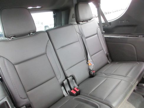 Certified 2021 GMC Yukon XL Denali w/ Denali Premium Package AWD/4WD image 29