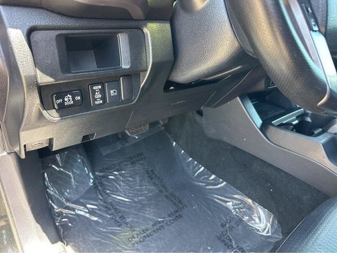 Used 2019 Toyota Tacoma TRD Sport w/ TRD Premium Sport Package RWD image 31