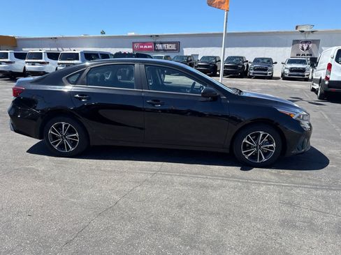 Used 2023 Kia Forte LXS FWD image 11