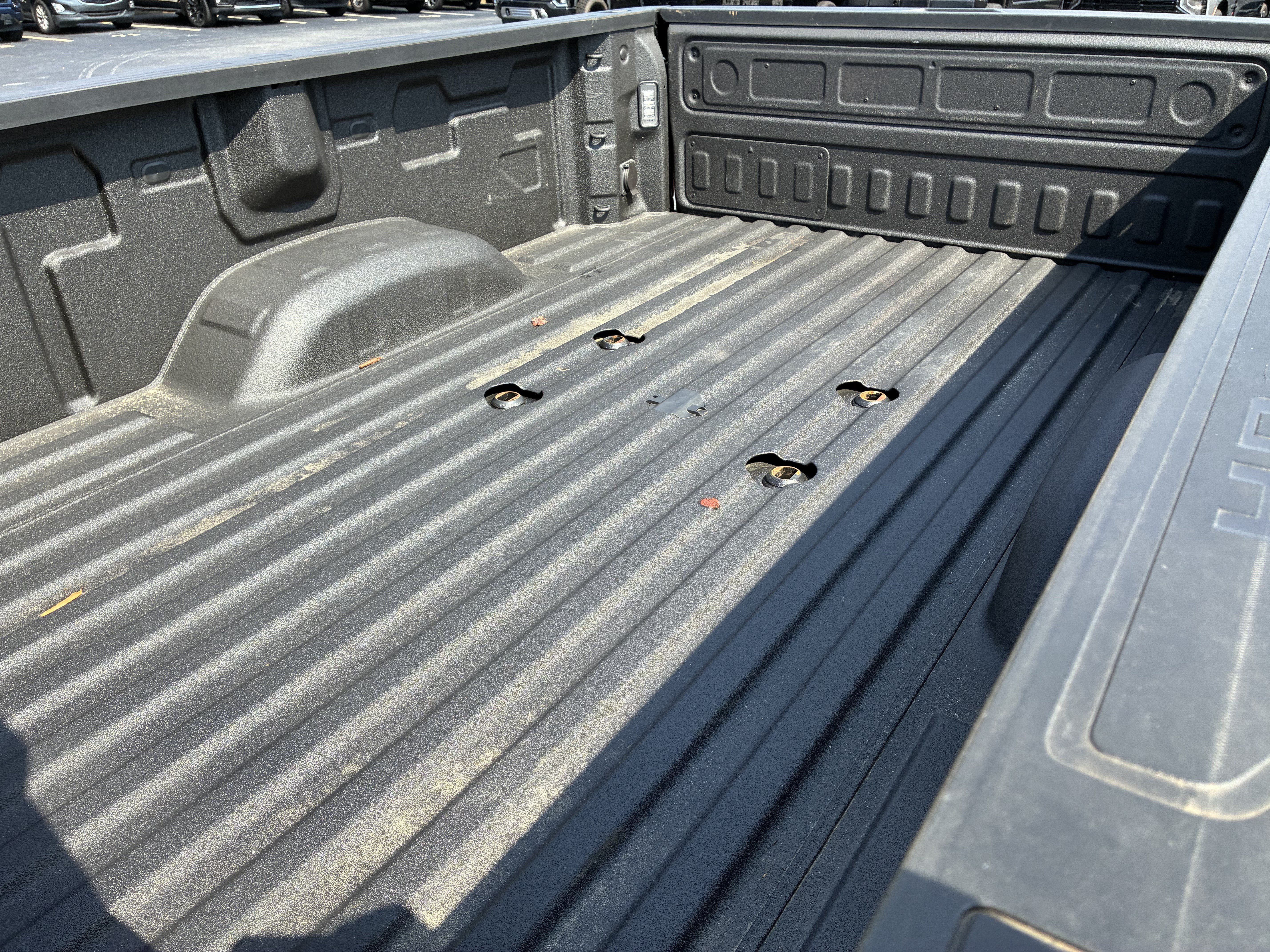 Used 2025 Chevrolet Silverado 3500 High Country w/ High Country Premium Package AWD/4WD image 15