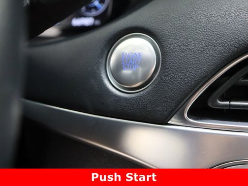 Used 2020 Hyundai Palisade Limited image 18