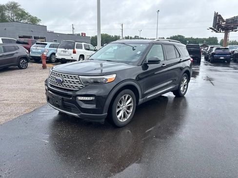 Used 2020 Ford Explorer Limited AWD/4WD image 3