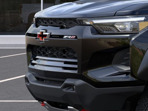 New 2026 Chevrolet Colorado ZR2 w/ Technology Package AWD/4WD image 37