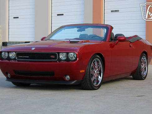 Used 2009 Dodge Challenger R/T image 5