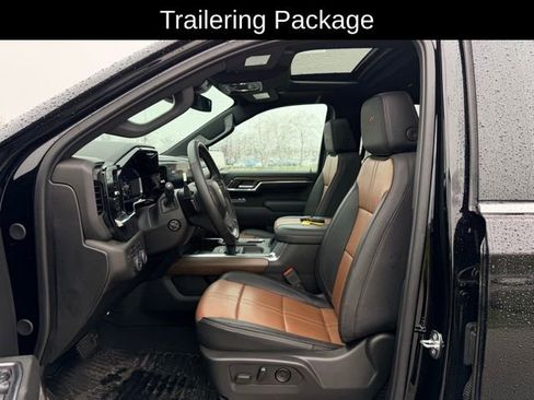 Used 2024 Chevrolet Silverado 1500 High Country w/ High Country Premium Package image 8